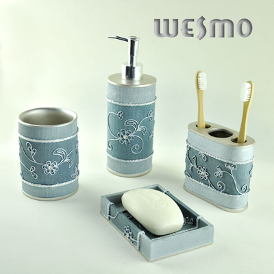Traditional Chinese style 4 Piece Blue Polyresin Bathroom Set with Embossed Flowers