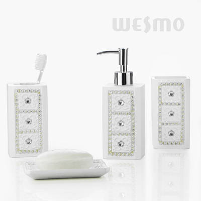 Rectangular Shaped With Rhinestones On Bodies Polyresin Bathroom Set (WBP0806A)